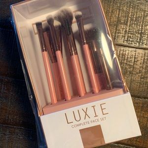 Luxie Complete Face Set Makeup Brushes